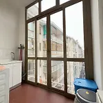 5 Minutes' Walk From The Olympic Stadium Apartment