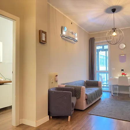 5 Minutes' Walk From The Olympic Stadium Apartamento