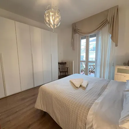 Appartement 5 Minutes' Walk From The Olympic Stadium