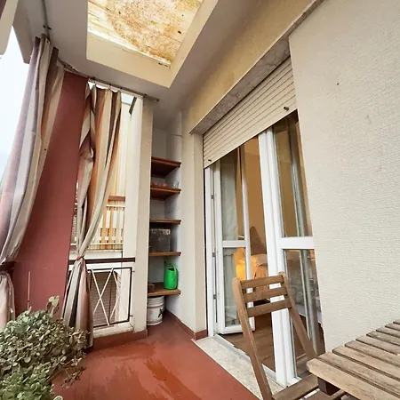 Apartment 5 Minutes' Walk From The Olympic Stadium